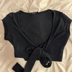 SHEIN Black Ribbed Tie Crop Top